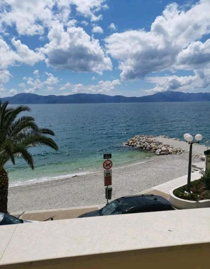 Apartments Mare Gradac  Eksteriør bilde