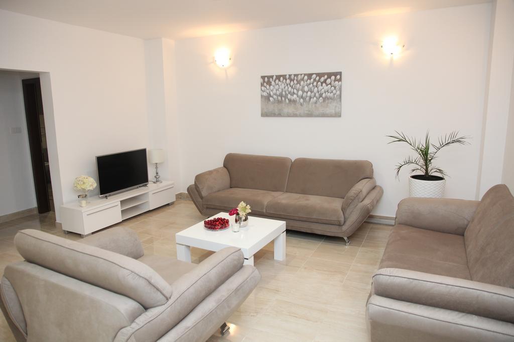 Apartments Mare Gradac  Eksteriør bilde