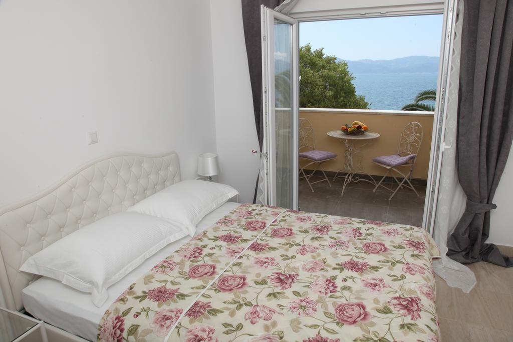 Apartments Mare Gradac  Eksteriør bilde